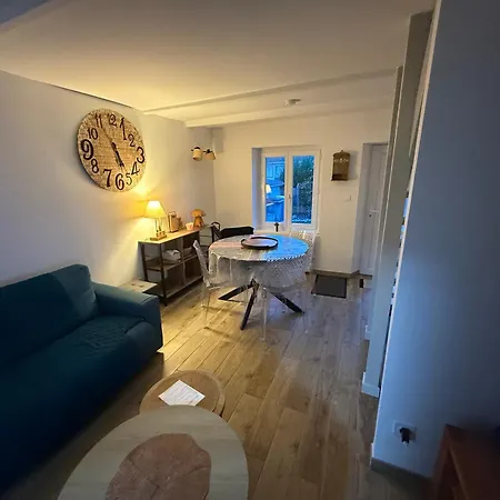 La Petite Maison Special